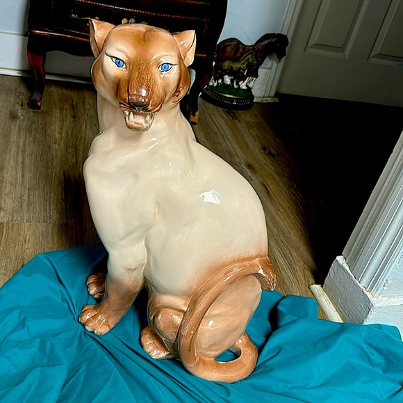 VINTAGE/1966 21 1/2 inches tall 13 1/2 wide, ceramic “CREST” cougar piggy bank - Picture 1 of 9